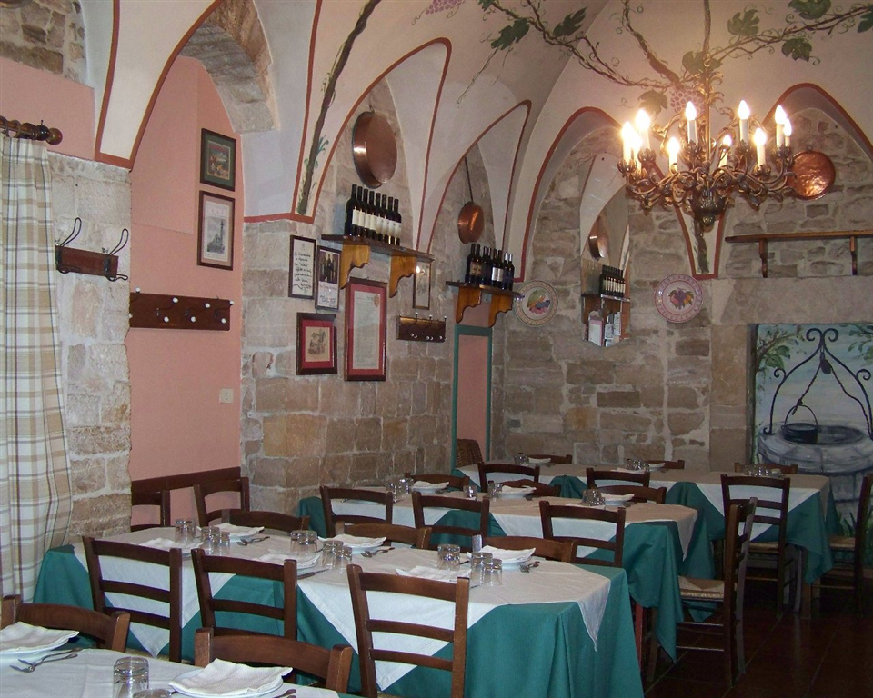 Osteria Caccianferno-Trani-Apuliatv