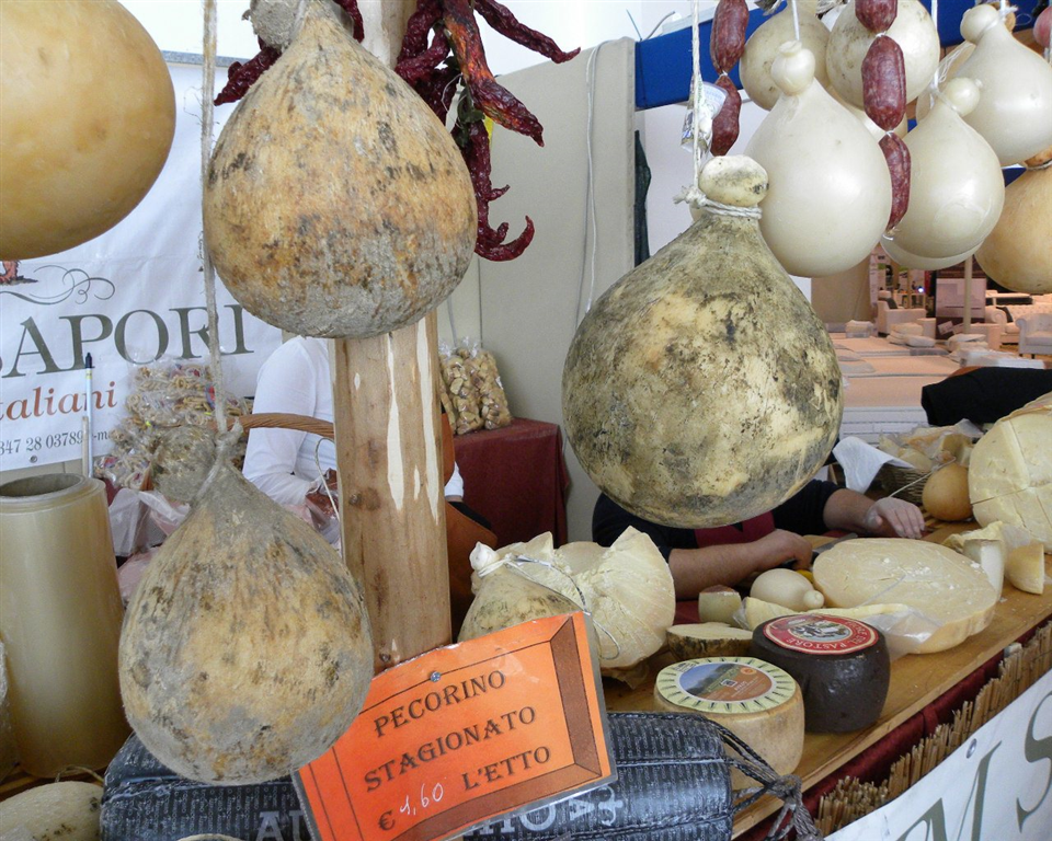 Caciocavallo Podolico from Gargano-Apuliatv