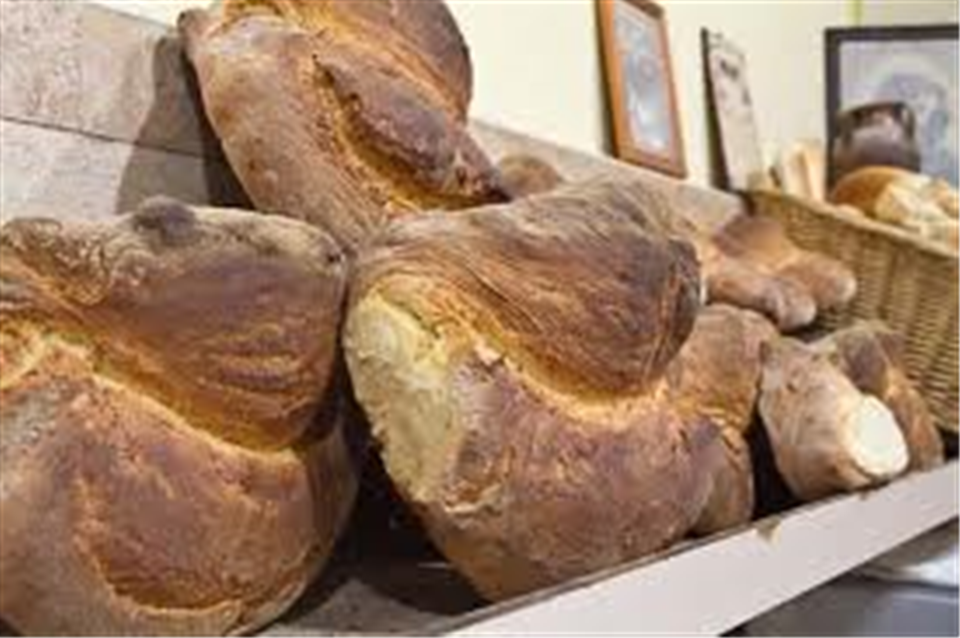 Traditional Bread from the Murgia-Apuliatv